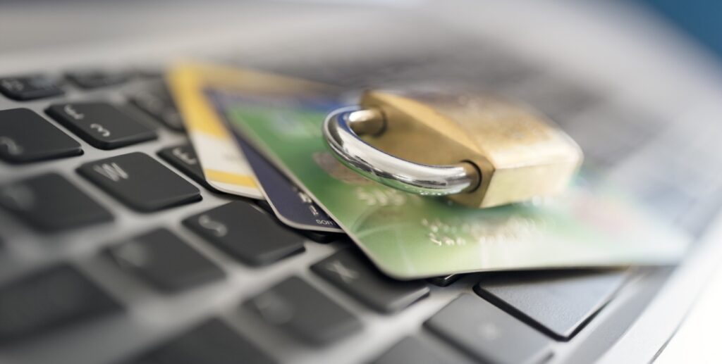 Índice de fraudes com cartões tem queda de 23,8% nos últimos três anos