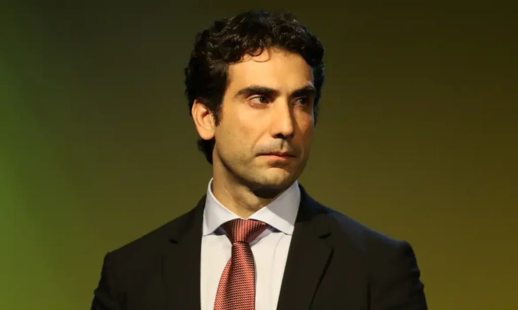 Galípolo compara BC a transatlântico e reforça cautela sobre cortes de juros