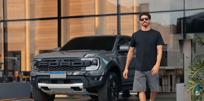 Atual campeão mundial de surfe, Yago Dora é o novo embaixador da Ford no Brasil
