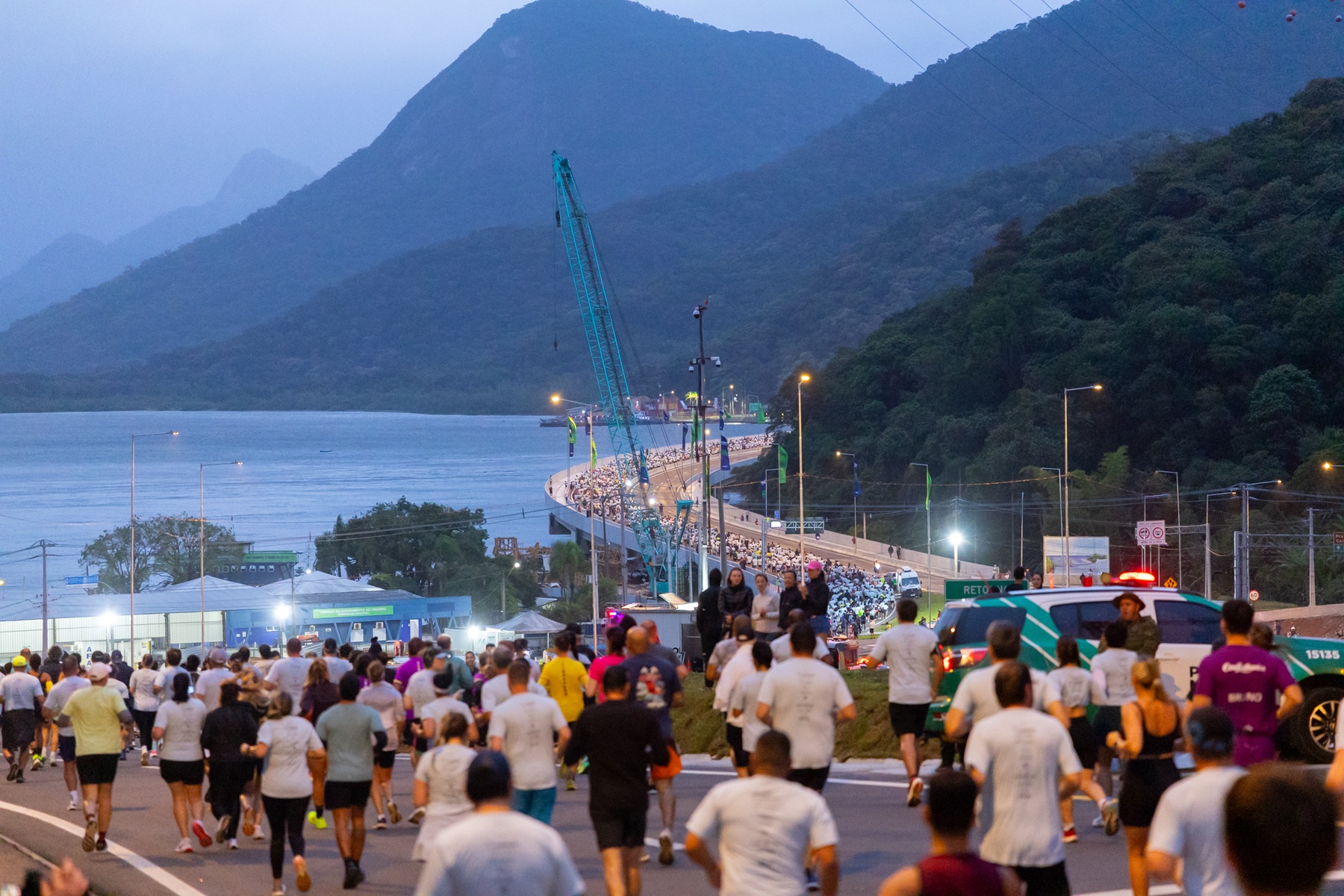 Estudo mostra que desfibrilador e atendimento rápido reduziram pela metade as mortes por parada cardíaca em maratonas